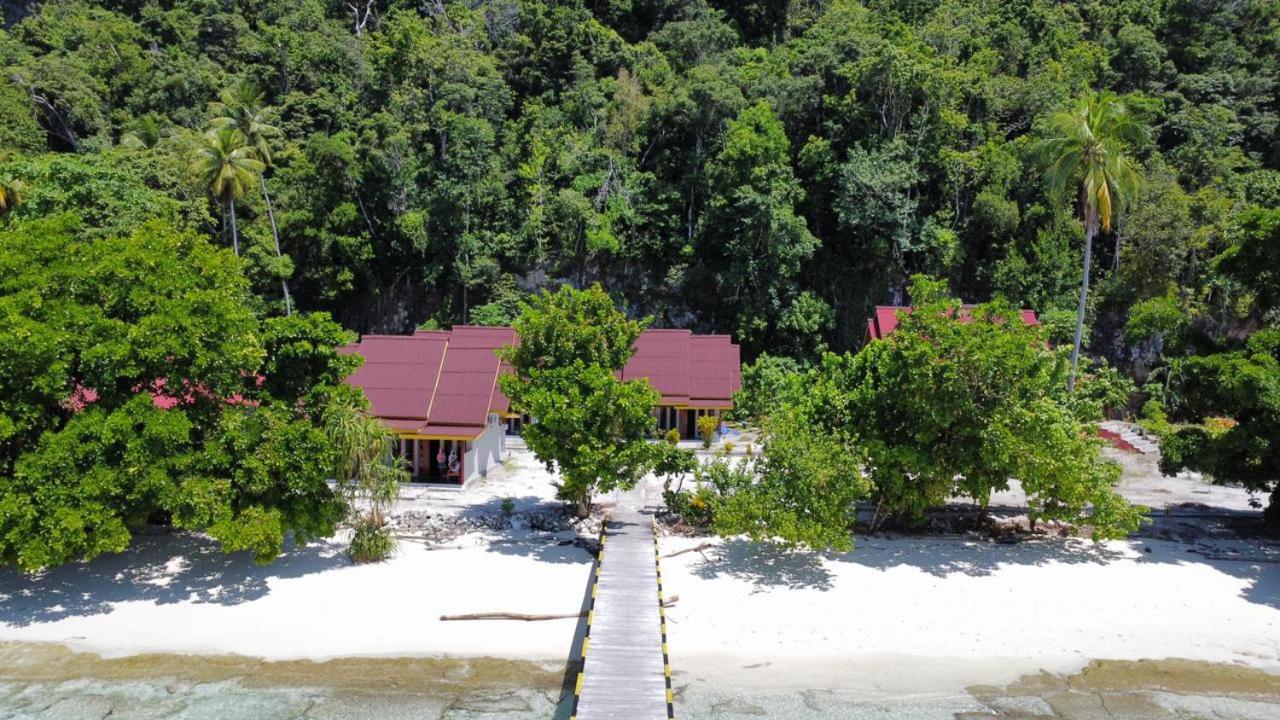 Amoryg Resort Raja Ampat Pulau Mansuar Exterior foto