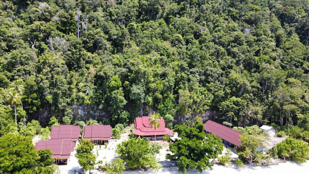 Amoryg Resort Raja Ampat Pulau Mansuar Exterior foto