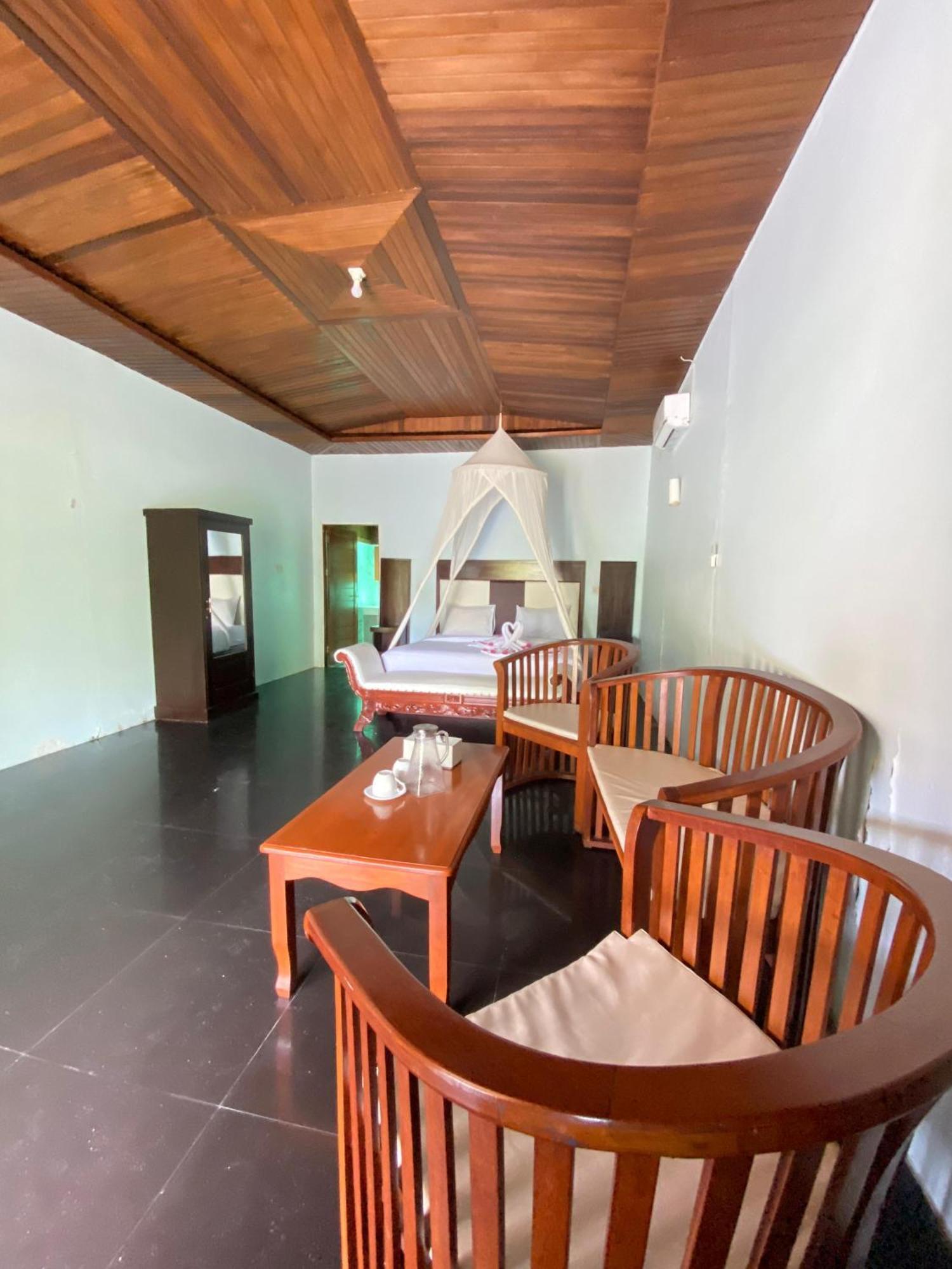 Amoryg Resort Raja Ampat Pulau Mansuar Exterior foto