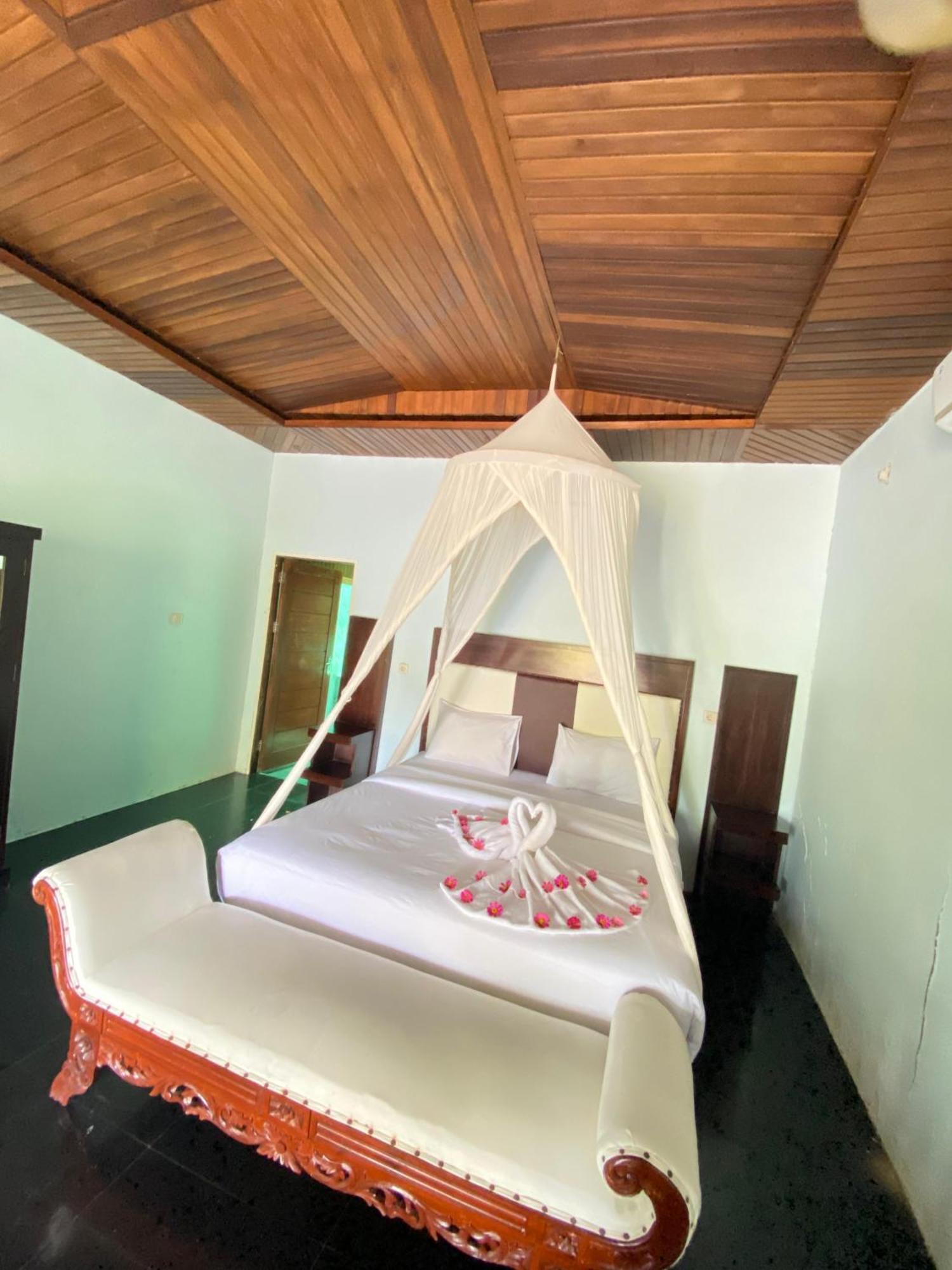 Amoryg Resort Raja Ampat Pulau Mansuar Exterior foto