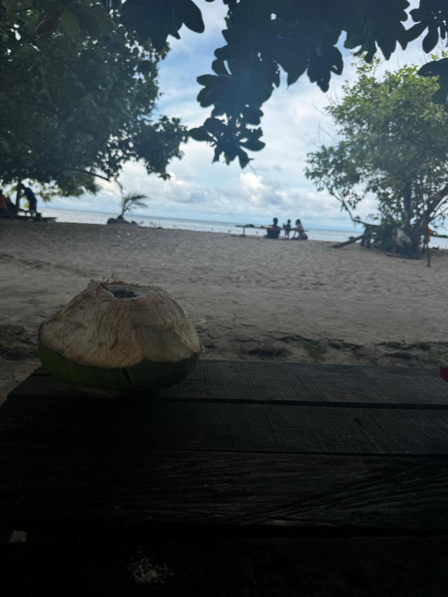Amoryg Resort Raja Ampat Pulau Mansuar Exterior foto