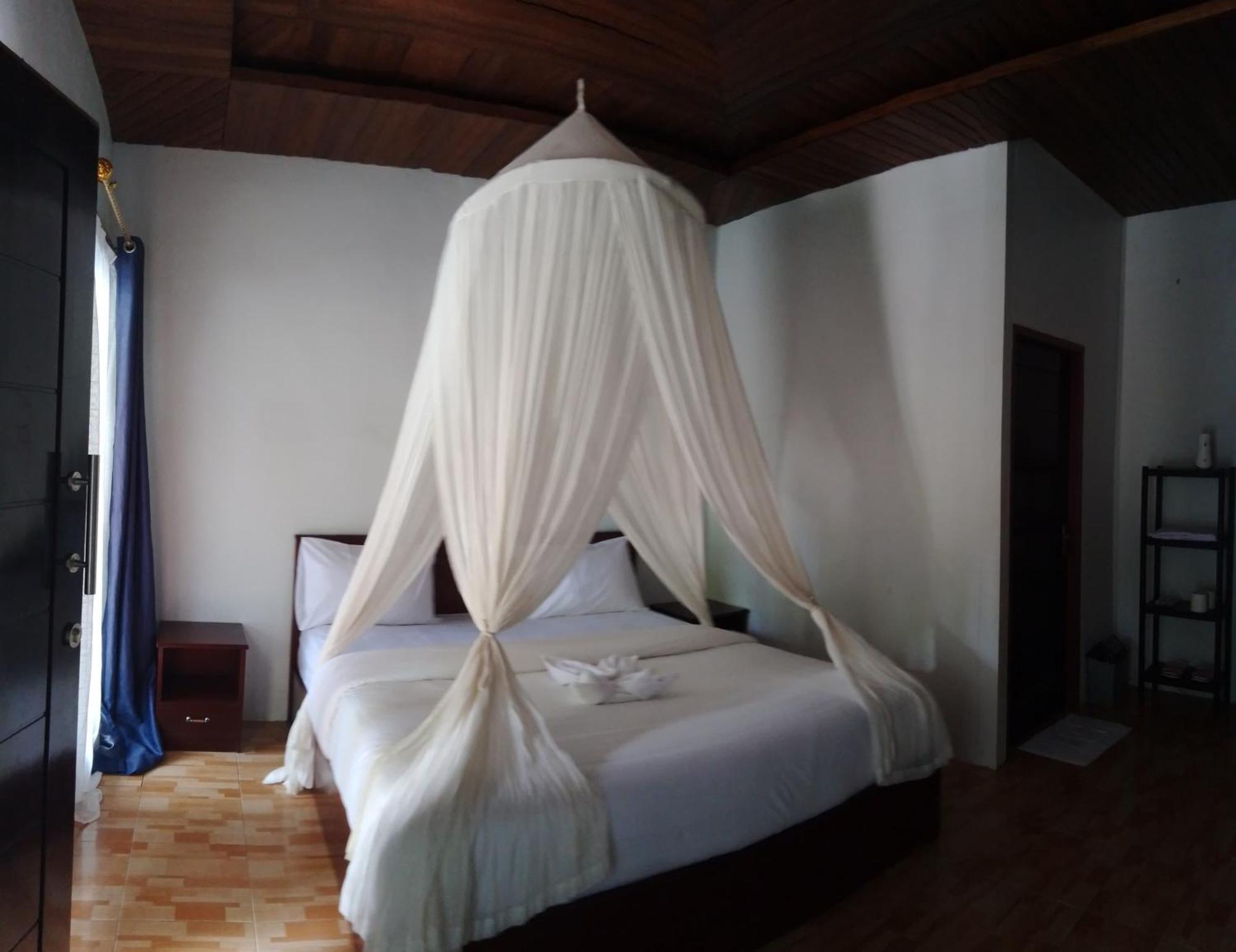 Amoryg Resort Raja Ampat Pulau Mansuar Exterior foto